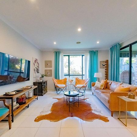 Stayau 4Br Designer Home In Knox Wantirna South Εξωτερικό φωτογραφία